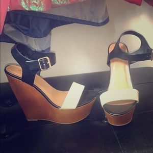 Size 7 Women’s wedges from Charlotte Russe